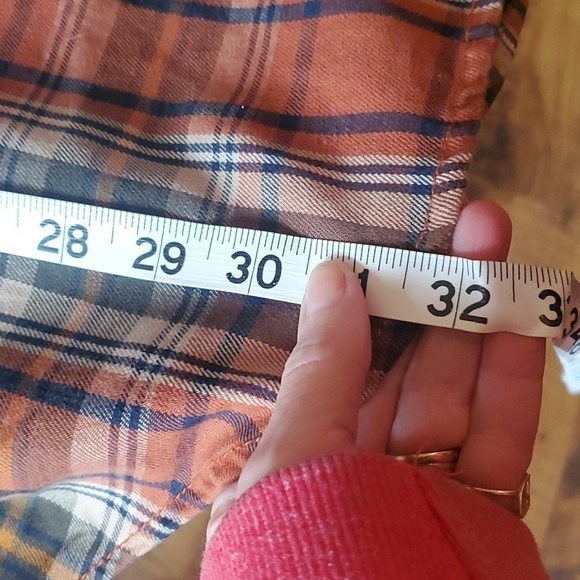 G.H. Bass & Co. Casual Button Down Long Sleeve Heavier Fall Plaid Sz. L Shirt - Picture 11 of 12